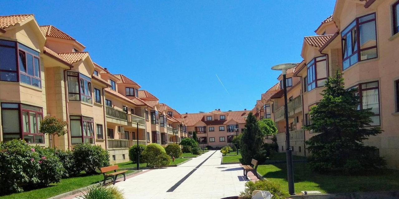 Appartamento Rías Baixas en Ribeira piso céntrico con parking y wifi Esterno foto